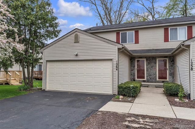 1264 Jay Street, Waterford, MI 48327