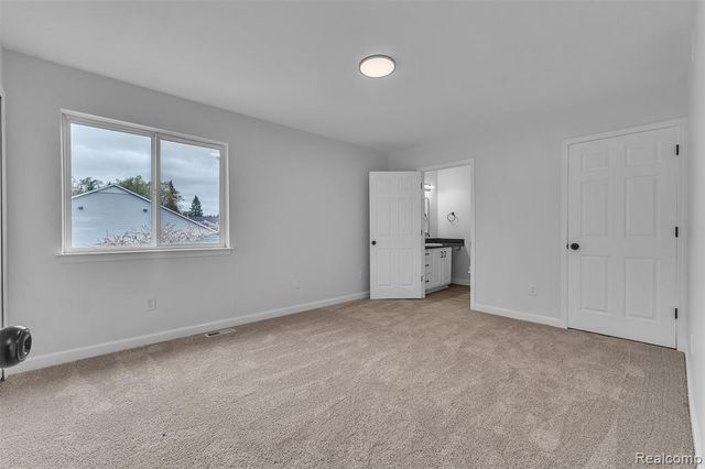 1264 Jay Street, Waterford, MI 48327