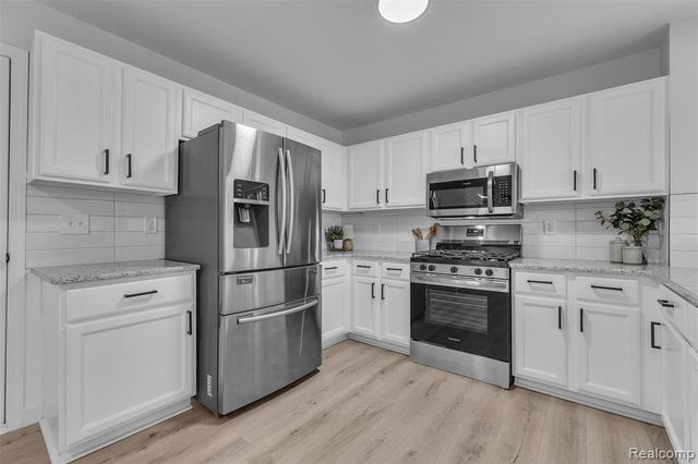 1264 Jay Street, Waterford, MI 48327