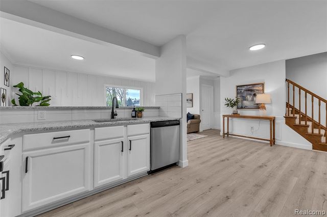 1264 Jay Street, Waterford, MI 48327