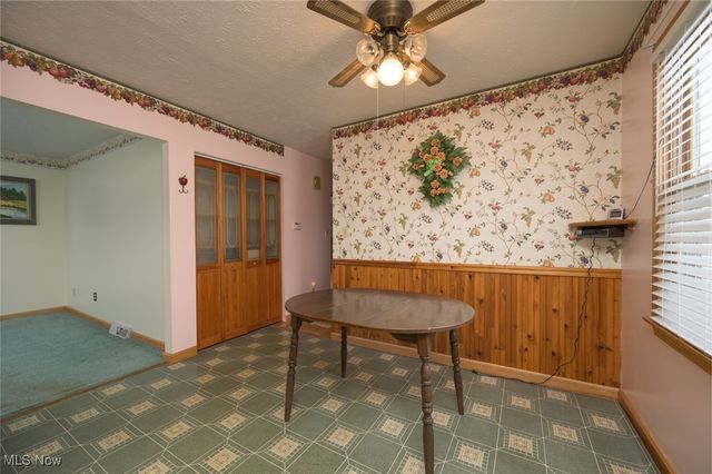 868 Saul Drive, Hubbard, OH 44425