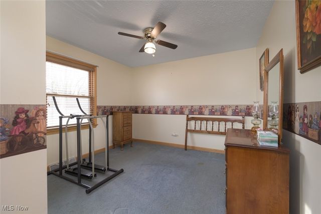 868 Saul Drive, Hubbard, OH 44425