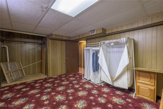 868 Saul Drive, Hubbard, OH 44425