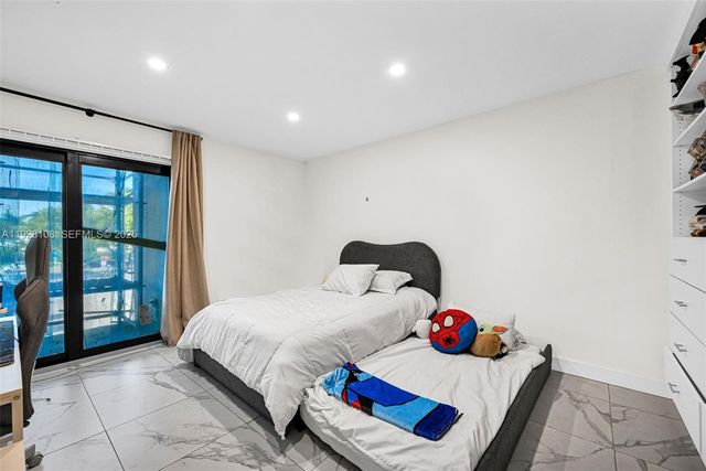 4020 N Hills Dr 29, Hollywood, FL 33021