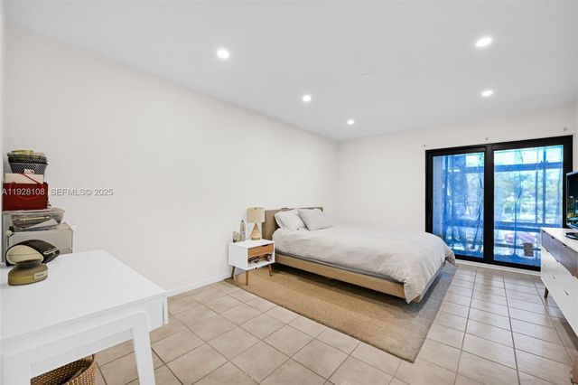 4020 N Hills Dr 29, Hollywood, FL 33021