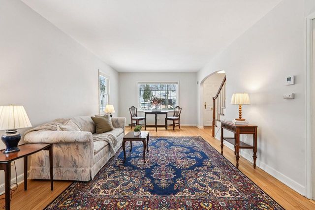 120 W Henry Clay STREET, Whitefish Bay, WI 53217