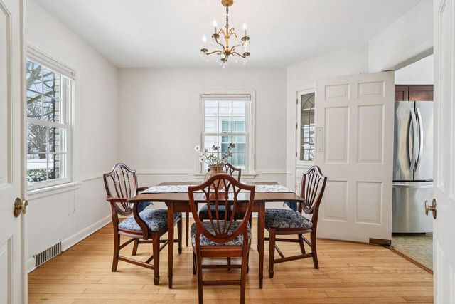 120 W Henry Clay STREET, Whitefish Bay, WI 53217