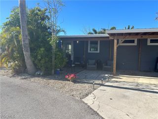 3954 Dewberry LN, St James City, FL 33956