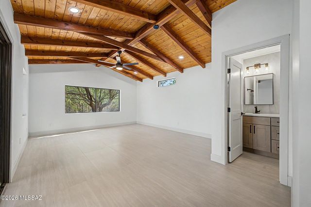 1514 E Lind Road, Tucson, AZ 85719