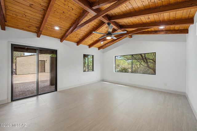 1514 E Lind Road, Tucson, AZ 85719