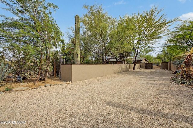 1514 E Lind Road, Tucson, AZ 85719