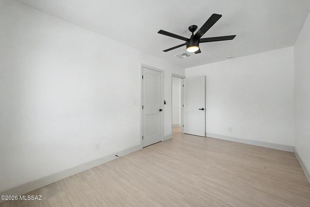 1514 E Lind Road, Tucson, AZ 85719