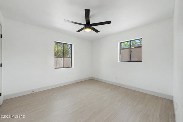 1514 E Lind Road, Tucson, AZ 85719