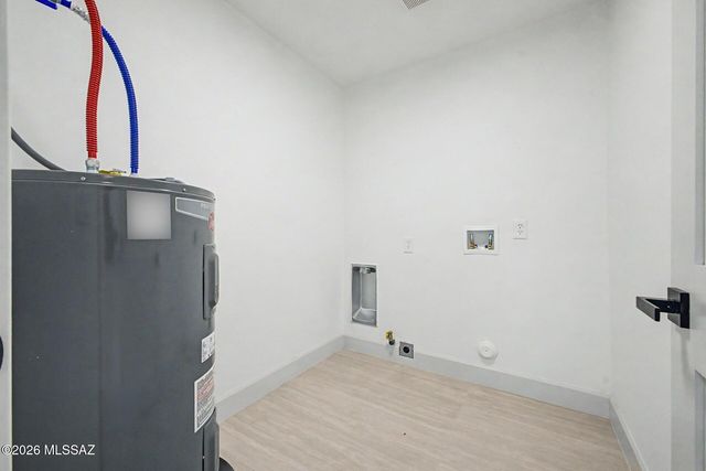 1514 E Lind Road, Tucson, AZ 85719