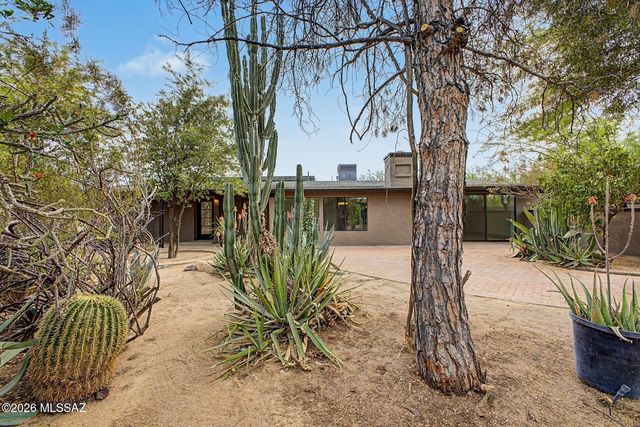 1514 E Lind Road, Tucson, AZ 85719