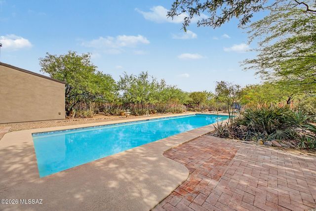 1514 E Lind Road, Tucson, AZ 85719