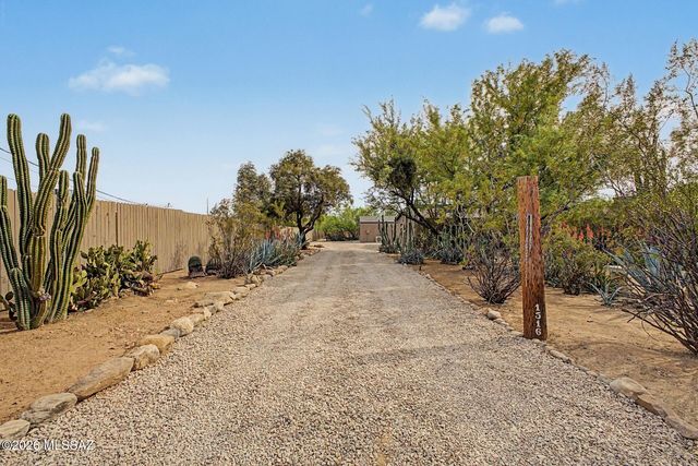 1514 E Lind Road, Tucson, AZ 85719