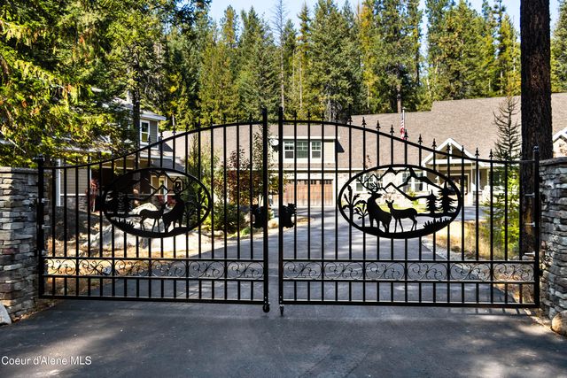 399 Forest Knolls Dr, Sandpoint, ID 83864