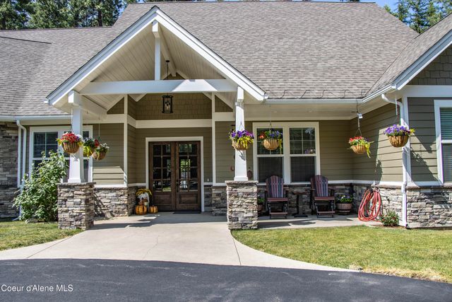 399 Forest Knolls Dr, Sandpoint, ID 83864