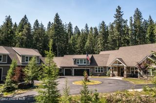399 Forest Knolls Dr, Sandpoint, ID 83864