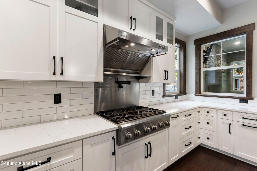 399 Forest Knolls Dr, Sandpoint, ID 83864 photo 14