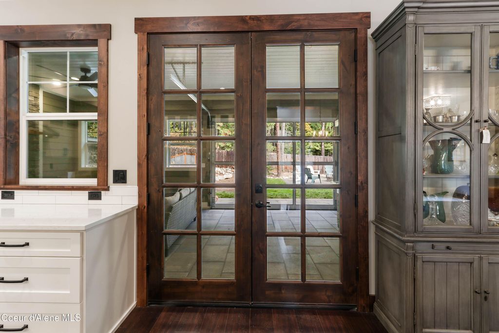 399 Forest Knolls Dr, Sandpoint, ID 83864 photo 19