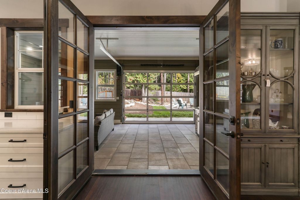 399 Forest Knolls Dr, Sandpoint, ID 83864 photo 20