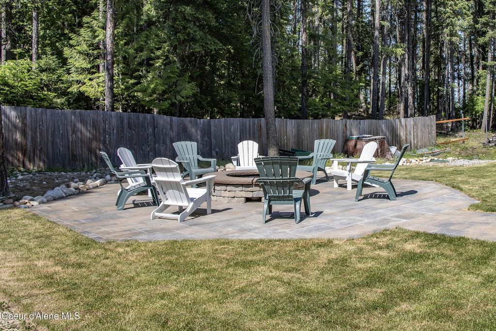 399 Forest Knolls Dr, Sandpoint, ID 83864 photo 24