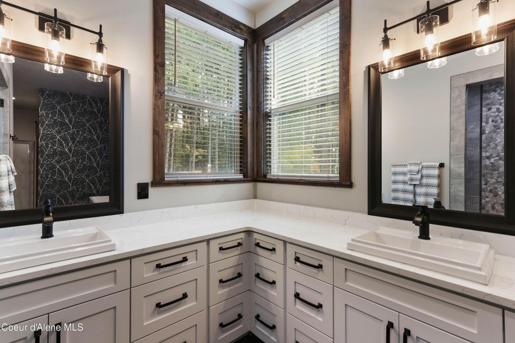 399 Forest Knolls Dr, Sandpoint, ID 83864 photo 29