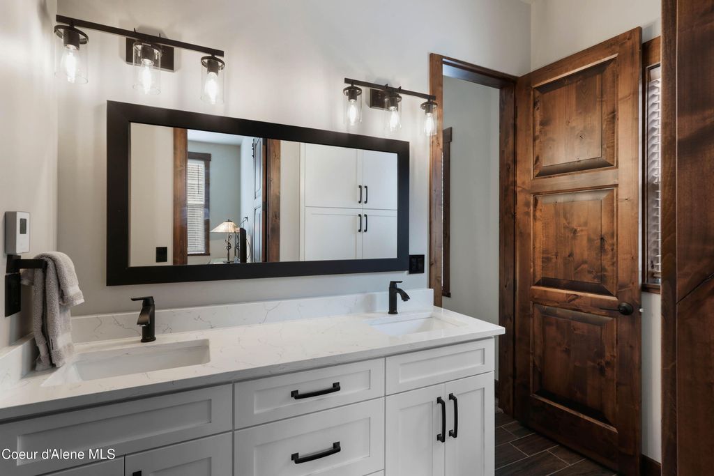 399 Forest Knolls Dr, Sandpoint, ID 83864 photo 41