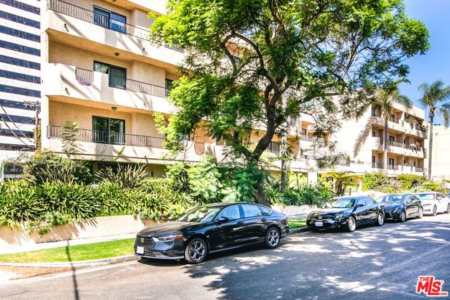 1633 S Bentley Avenue 102, Los Angeles, CA 90025