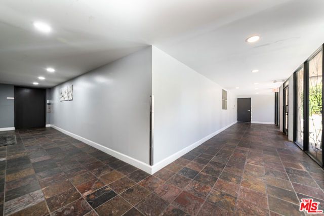1633 S Bentley Avenue 102, Los Angeles, CA 90025