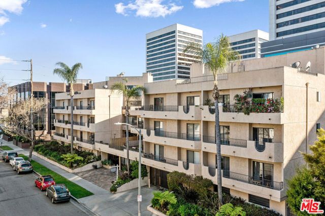 1633 S Bentley Avenue 102, Los Angeles, CA 90025