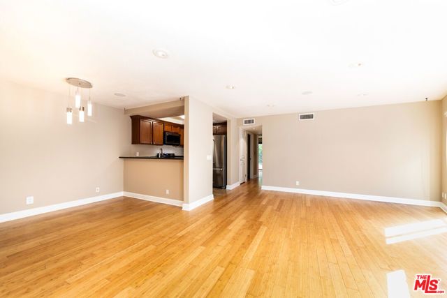 1633 S Bentley Avenue 102, Los Angeles, CA 90025