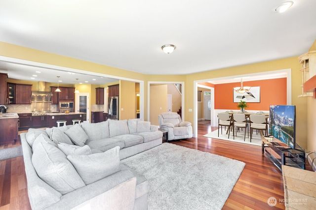 12910 194th Avenue Ct E, Bonney Lake, WA 98391