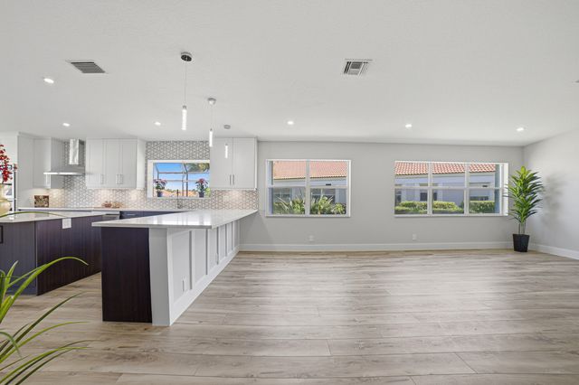 15305 SUMMER LAKE Drive, Delray Beach, FL 33446