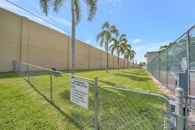 15305 SUMMER LAKE Drive, Delray Beach, FL 33446