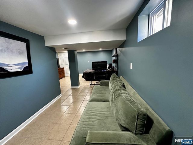 650 Union Avenue, Kenilworth, NJ 07033