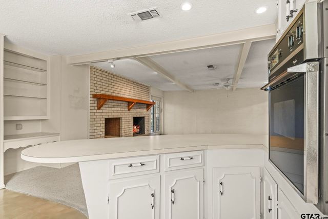 407 Hickory, Mt Pleasant, TX 75455