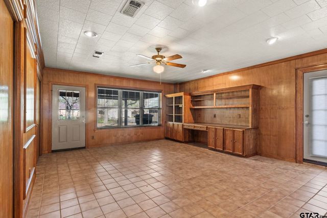 407 Hickory, Mt Pleasant, TX 75455