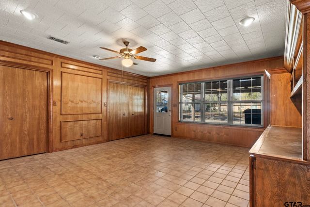 407 Hickory, Mt Pleasant, TX 75455