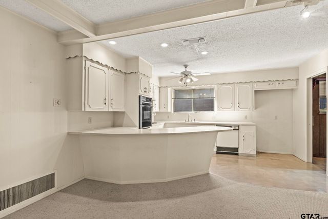 407 Hickory, Mt Pleasant, TX 75455