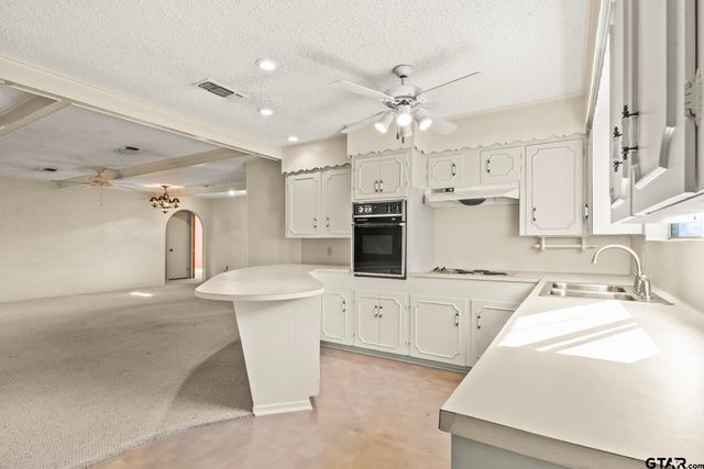 407 Hickory, Mt Pleasant, TX 75455