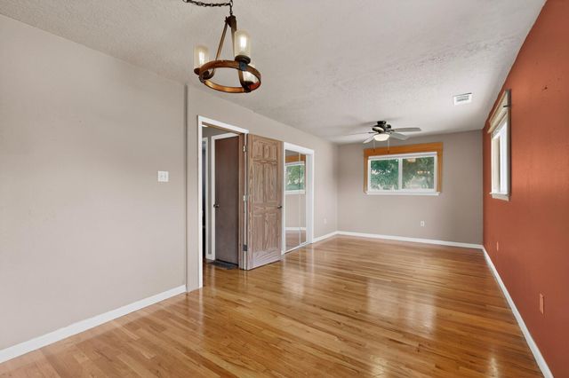 2535 Margaret Drive, Bosque Farms, NM 87068