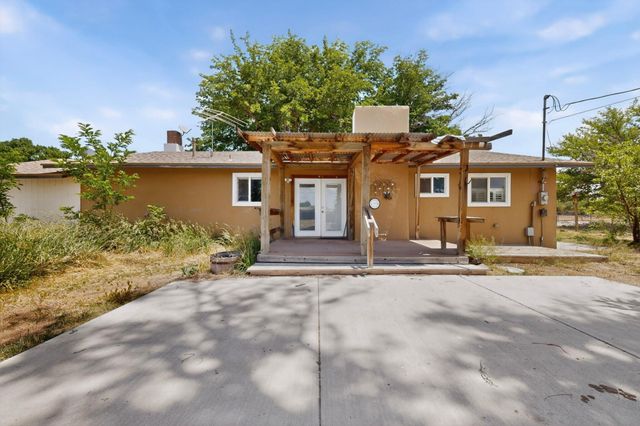 2535 Margaret Drive, Bosque Farms, NM 87068