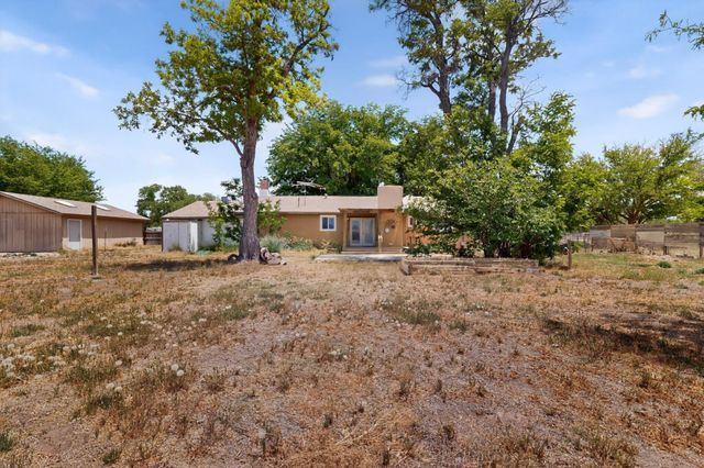 2535 Margaret Drive, Bosque Farms, NM 87068
