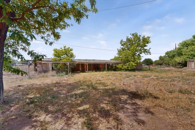 2535 Margaret Drive, Bosque Farms, NM 87068