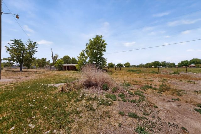2535 Margaret Drive, Bosque Farms, NM 87068