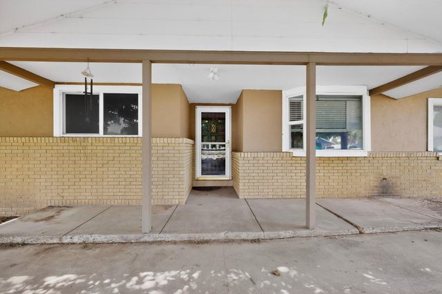 2535 Margaret Drive, Bosque Farms, NM 87068