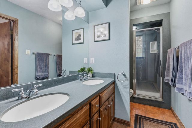 203 Leisurewoods DR, Buda, TX 78610